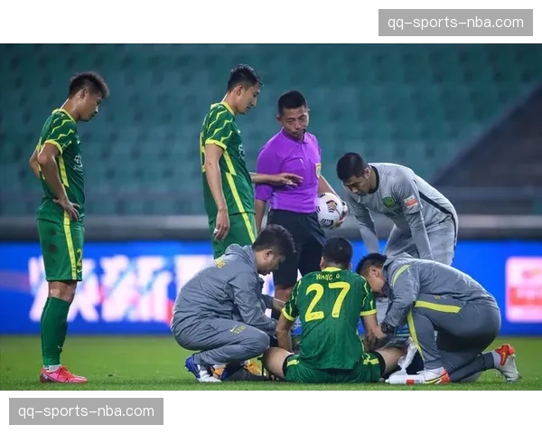 国安门将危机持续发酵 侯森肋骨骨折韩佳奇长期康复无人可用